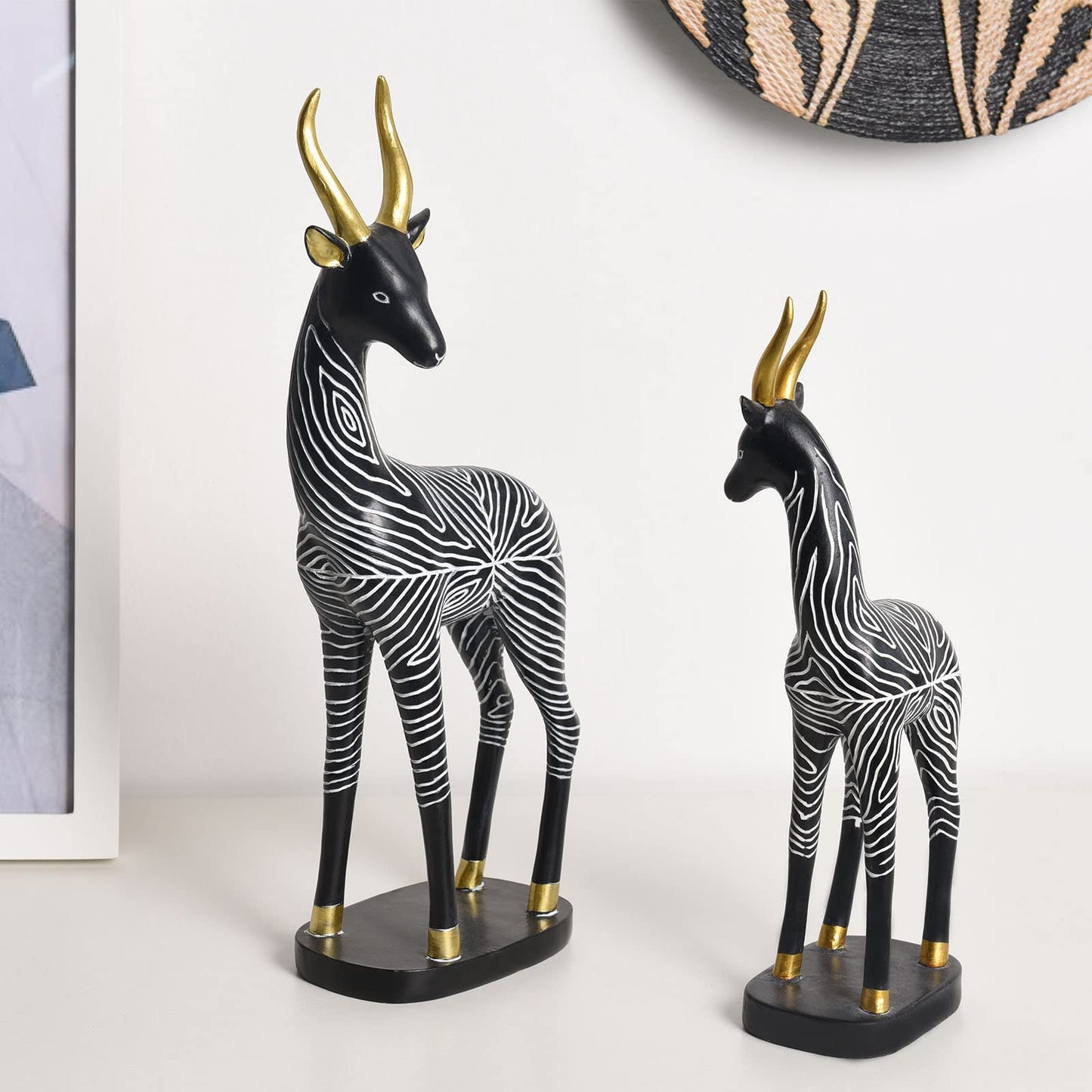 Kakizzy 2 Pcs Antelope Statues, African Animal Home Decor for Animal Lovers, Antelope Figurines for Living Room, Shelf, Office (Black)